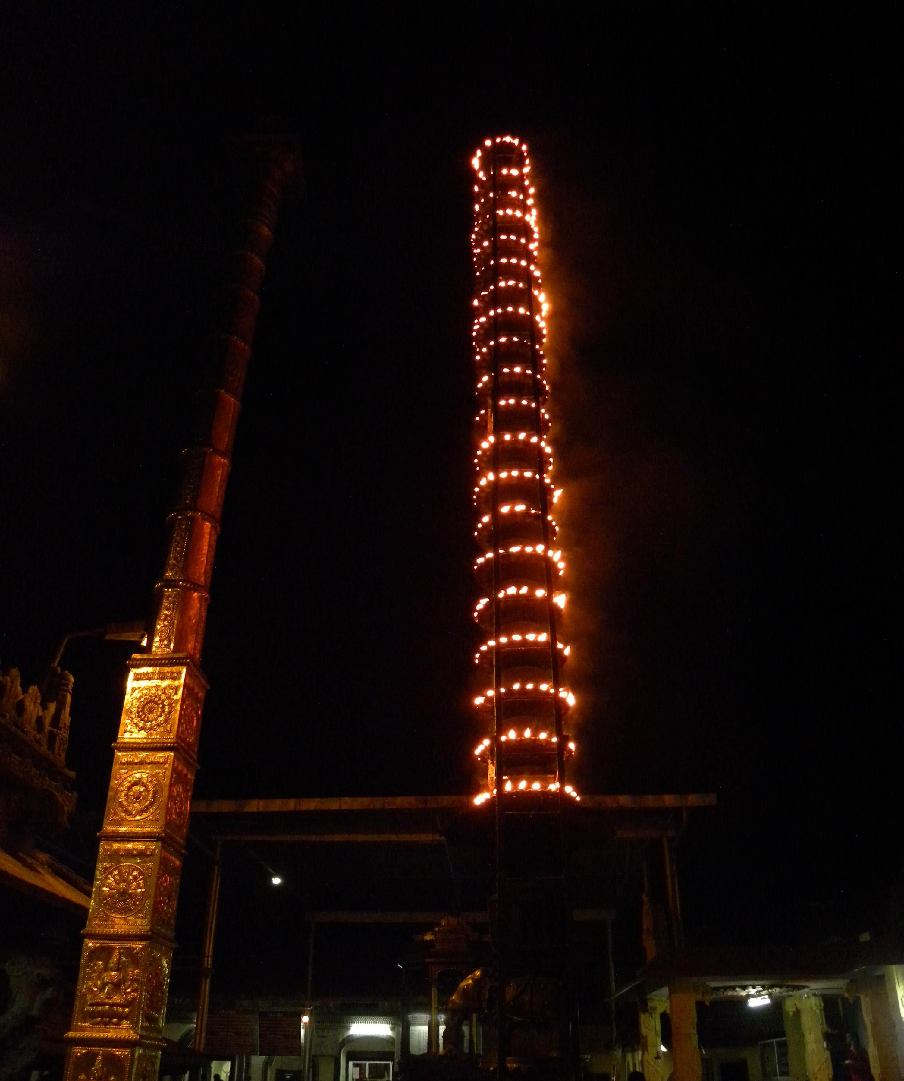 Festival lamp-tower